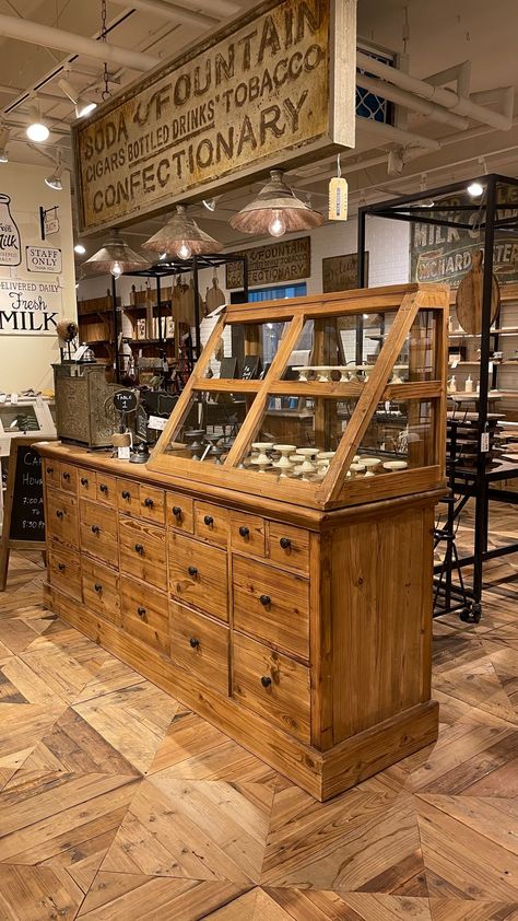 Bakery Display Cabinet | The Alley Exchange - The Alley Exchange, Inc Tea Shop Display Retail Design, Rustic Bakery Interior, Country Store Display Ideas, General Store Ideas Small Towns, Farm Shop Ideas, Mercantile Store Ideas, General Store Display, Bakery Counter, Specimen Display