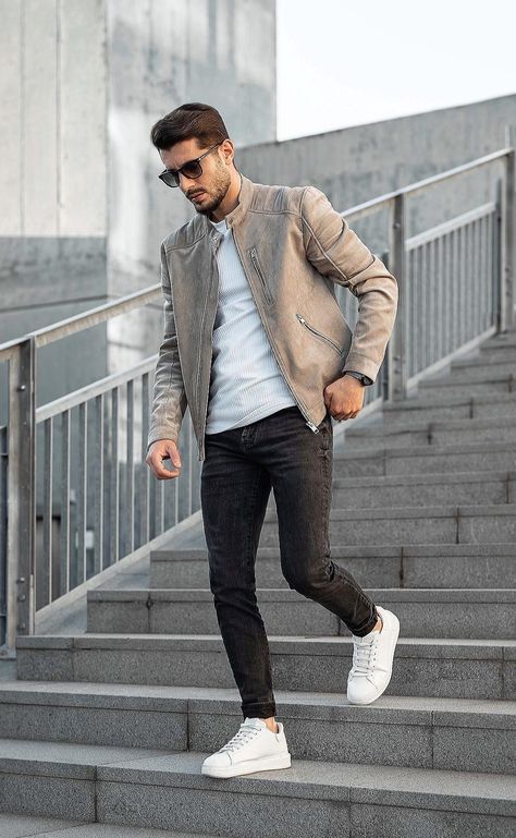 Beige Jacket Outfit, Clothing Fails, Trendy Mens Fashion, Best Mens Fashion, Winter Outerwear, Smart Casual Outfit, Mens Fashion Casual Outfits, Mens Lifestyle, Cool Outfits For Men