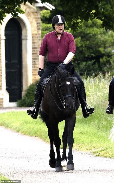 Adelaide Cottage, Frogmore Cottage, William And Catherine, Cat Deeley, Royal Lodge, Stacey Solomon, Duchess Of York, Duke Of York, Prince Andrew