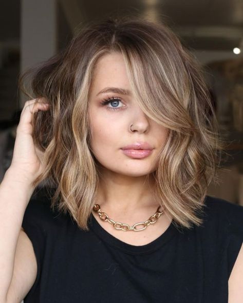 Long Bob Haircut with Side Bangs Fall Hair Colors For Short Bobs, Popular Medium Haircuts, Short Brown Hair With Face Framing Layers, Blonde Underneath Brown Hair With Money Piece, Hair Color Root Smudge, Womens Shoulder Length Hair With Bangs, Easy To Maintain Shoulder Length Hair, Hair Ideas 2023 Trends, 2023 Layered Bob