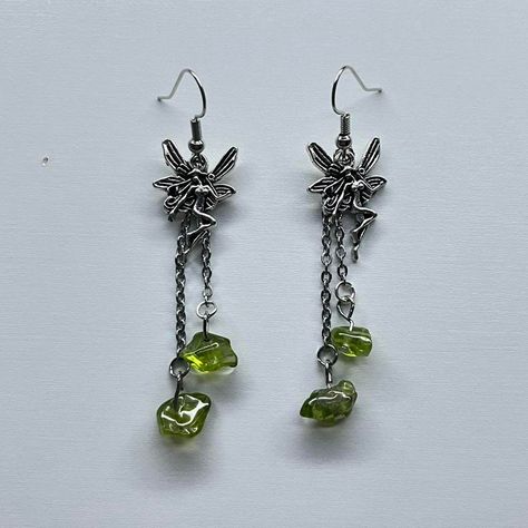 Selfmade Jewelry, Fairycore Earrings, Crystal Jewelry Diy, Fairy Earrings, Grunge Jewelry, Fairy Jewelry, Jewelry Accessories Ideas, Earring Ideas, Dope Jewelry