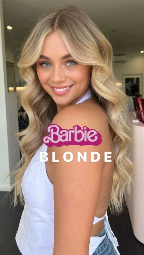 Medium Blonde Balayage Hair, Blonde Hair Barbie, Barbie Blonde Hair Highlights, Barbie Hair Color Blondes, Blonde Hair With Lowlights And Dark Root, Blond Hair With Roots, Creamy Blonde Root Smudge, Root Tap Blonde Balayage, Barbie Blonde Balayage