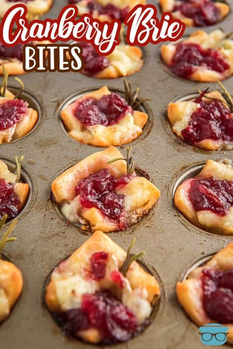 Brie Appetizer Bites, Hor Doeuvres, Pomegranate Mocktail, Christmas Butter Cookies, Cranberry Appetizer, Christmas Butter, Cranberry Brie Bites, Crescent Roll Appetizers, Cranberry Bites