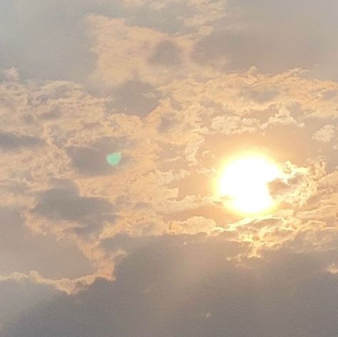 Sun Icons Aesthetic, Sunset Core Aesthetic, Sunset Icons Aesthetic, Soft Aesthetic Widget, Sunset Widget Aesthetic, Coquette Scenery, Aesthetic Cloud Pics, Sun Icon Aesthetic, Soft Cute Aesthetic Pfp