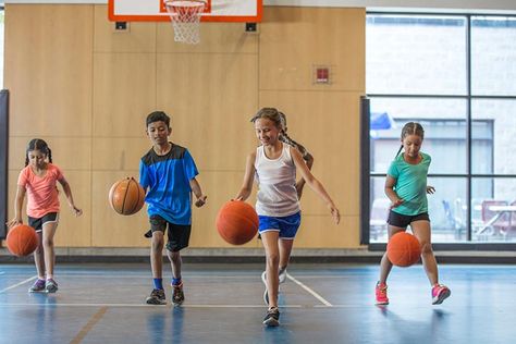 Fun Basketball Games, Basketball Drills For Kids, Basketball Conditioning, Fun Team Building Activities, Basketball Academy, Basketball Games For Kids, Pe Teacher, Pe Ideas, Basketball Practice