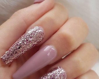 Handmade press on reusable nails by ShopLuxenailsinc on Etsy Rose Gold Nails Acrylic, Rose Gold Nails Glitter, Mauve Nails, Nails Design With Rhinestones, Her Nails, Rose Gold Nails, Shiny Nails, Long Acrylic Nails Coffin, Coffin Nails Long