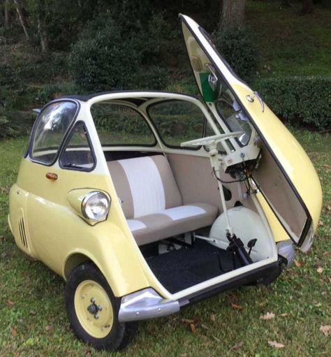 BMW Isetta (1955): "The first bubble car" Isetta Bmw, Bmw Isetta, Old Vintage Cars, Microcar, Tiny Cars, Mini Car, Classy Cars, Mini Cars, Car Care