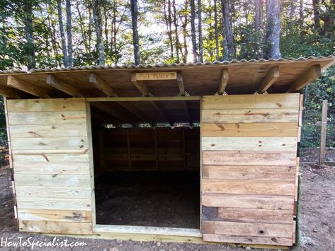 Pig House - DIY Project | HowToSpecialist - How to Build, Step by Step DIY Plans Pallet Pig Shelter, Diy Pig House, Pig Shelter Diy, Pig House Ideas, Pig Hut, Pig Shelter, Pig House, Outdoor Sheds, Diy House Projects