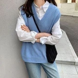 Blue Vest Outfit, Vest Outfits For Women, Preppy Mode, Sweater Vest Outfit, Vest Outfit, Style Korea, Knitted Vest, Korean Girl Fashion, Vest Outfits