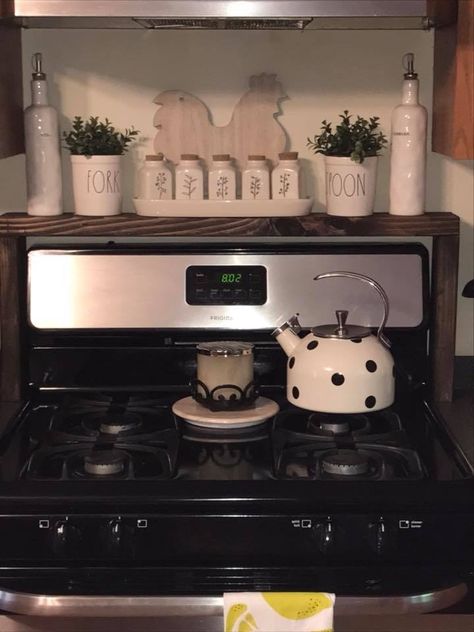 Spice Rack Above Stove, Organizing A Small Kitchen, Stove Spice Rack, Pig Kitchen Decor, Black And White Kitchen Decor, Stove Decor, Diy Kitchen Hacks, Pig Kitchen, Ideas For Organizing