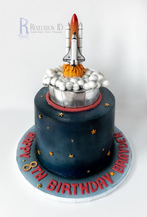 Cookies and Cream birthday cake with IM buttercream and fondant details added to a toy rocket cake topper Space Rocket Cake, First Birthday Space, Rocket Ship Cake, Rocket Ship Cakes, Ship Cake, 4de Verjaardag, Rocket Cake, Interesting Cakes, Galaxy Cake