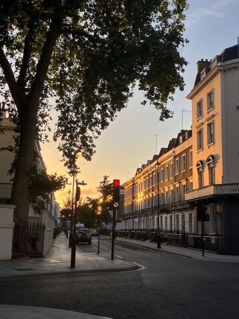 #morning #london #morningwalk #aesthetic #instagram #summer London Early Morning, London Morning Aesthetic, Sunrise City Aesthetic, Summer In London Aesthetic, London Streets Aesthetic, London Summer Aesthetic, Early Morning Aesthetic, London Sunrise, London Life Aesthetic