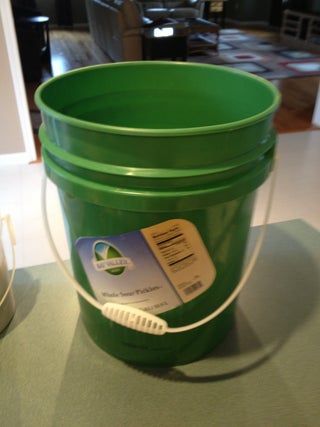 Grow Potatoes in a 5 Gallon Bucket : 8 Steps - Instructables Grow Potatoes, 5 Gallon Buckets, Growing Potatoes, Garden Yard Ideas, How To Grow Taller, Trash Bag, Diy Life Hacks, Diy Life, Potting Soil