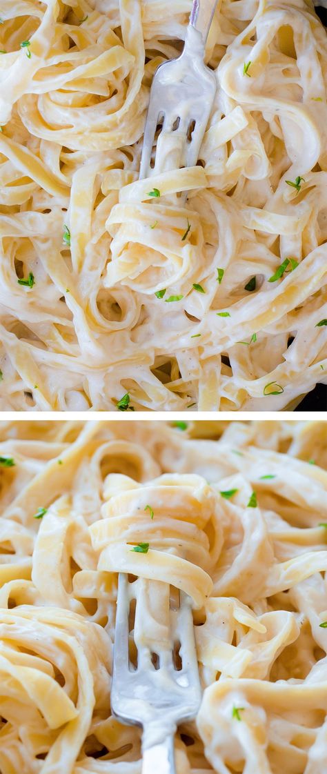 Vegan cauliflower alfredo sauce, an easy healthy dinner recipe Vegan Cauliflower Alfredo, Cauliflower Alfredo Sauce Recipe, Garlic Parmesan Cauliflower, Cauliflower Alfredo Sauce, Cauliflower Alfredo, Cauliflower Sauce, Parmesan Cauliflower, Chocolate Covered Katie, Healthy Dinner Recipe