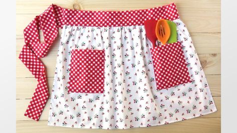 Half Apron Patterns, Free Apron Pattern, Apron Pattern Free, Apron Tutorial, Diy Apron, Apron Pattern, Apron Sewing Pattern, Free Sewing Patterns, Sew Ins