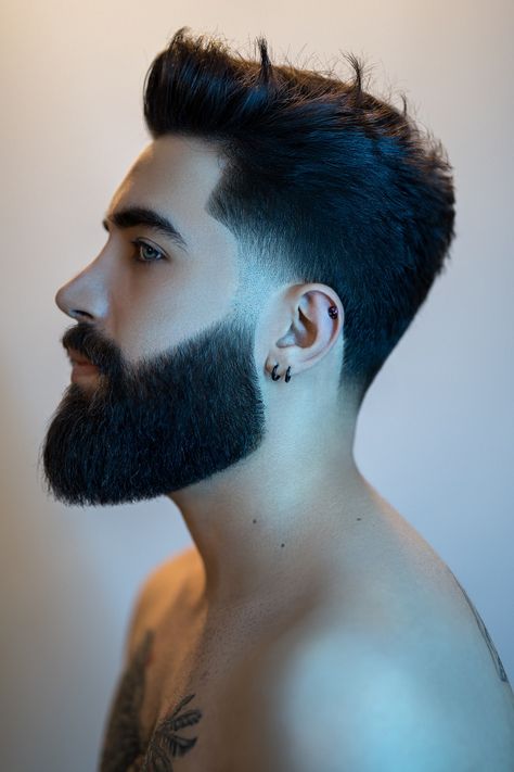 Beard Shapes For Men, New Beard Styles For Men, Mens Beard Styles, Beards And Hair, Tapered Beard, New Beard Style, Faded Beard Styles, Beard Pictures, Barber Tips