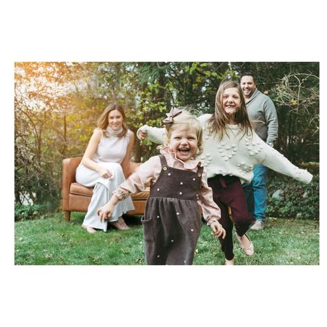 @melanie_social Outdoor family photoshoot Couch outside. Sweater weather. Zara. Photoshoot Couch, Couch Outside, Outdoor Family Photoshoot, Family Photoshoot Poses, Holiday Mini Session, Family Outdoor, Mini Sessions, Family Photoshoot, Photoshoot Poses