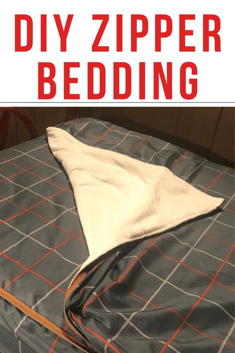 make your own zip up bedding! DIY zipper bedding Zip Bedding, Diy Bunk Bed Bedding, Diy Bedding Set Sewing, Diy Zippered Bedding, Zippered Bedding, Zipper Bedding Diy How To Make, Zipper Bedding Diy, Diy Beddys, Bunk Bed Bedding Ideas