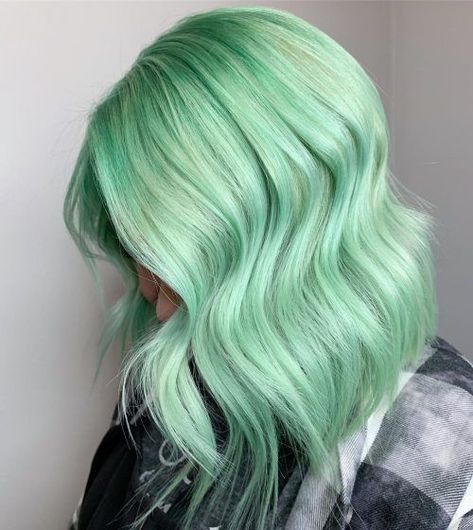 #hairdare #haircolor #greenhair #womenshair #beauty Mint Green Hair Dye, Mint Hair Color, Pastel Green Hair, Mint Green Hair, Trendy We Fryzurach, Green Hair Dye, Pulp Riot Hair Color, Mint Hair, Latest Hair Color