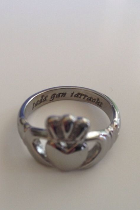 Tada gan iarracht, nothing without effort in Irish Gaelic 🍀 Gaelic Jewelry, Lily Core, Irish Gaelic, Irish Eyes, Irish Jewelry, Silver Rings, Lily, Tattoos, Like Button