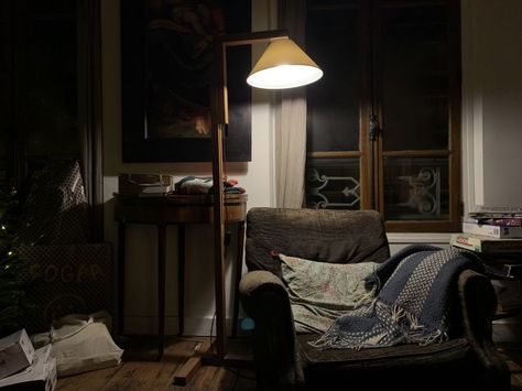 Dark Light Academia, Light Academia Aesthetic, Escape Reality, Future Apartment, Dark Light, Academia Aesthetic, Light Academia, House Inspo, Dream Room