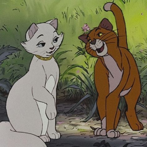 The Aristocats (1970) Duchess Aristocats, Old Disney Characters, Old Disney Movies, Disney Art Style, Disney Paintings, Disney Cats, The Aristocats, Mulan Disney, Animal Drawings Sketches