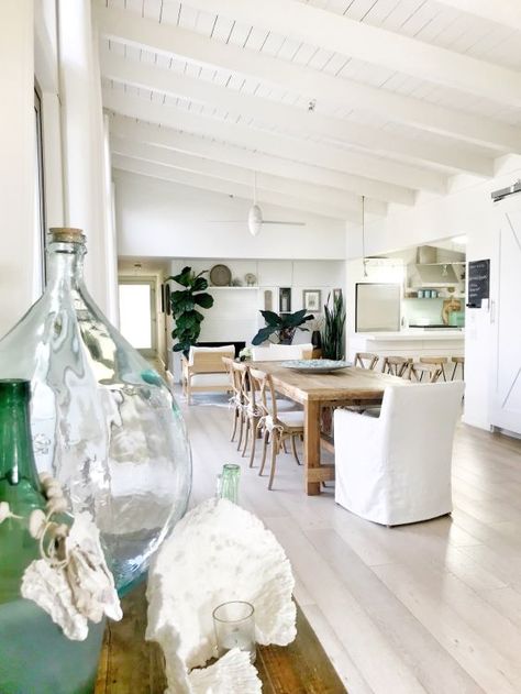 California Beach House Organic Modern Style Tour | Apartment Therapy Organic Modern House, House By The Ocean, Modern Beach House Decor, Organic Modern Style, California Beach House, Small Beach Houses, Beach House Interior Design, Coastal Bedrooms, Beach Cottage Decor