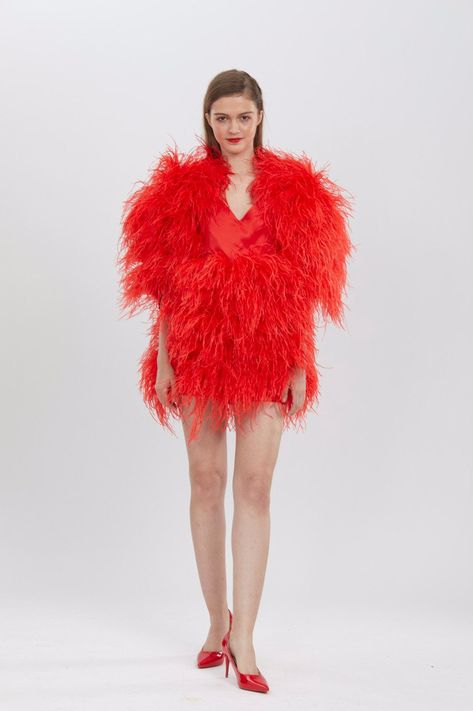 Feathered Outfit, Dress Christmas Outfit, Feathers Dress, Feather Cocktail Dress, Flamingo Costume, Feather Prom Dress, Wedding Dress Plus Size, Plus Size Wedding Dress, Dress Ball Gown