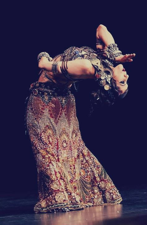 Rachel Brice, Dance Pose, Belly Dancing Classes, Belly Dance Costume, Indian Dance, Belly Dance Costumes, Break Dance, Dance Fashion, Dance Art