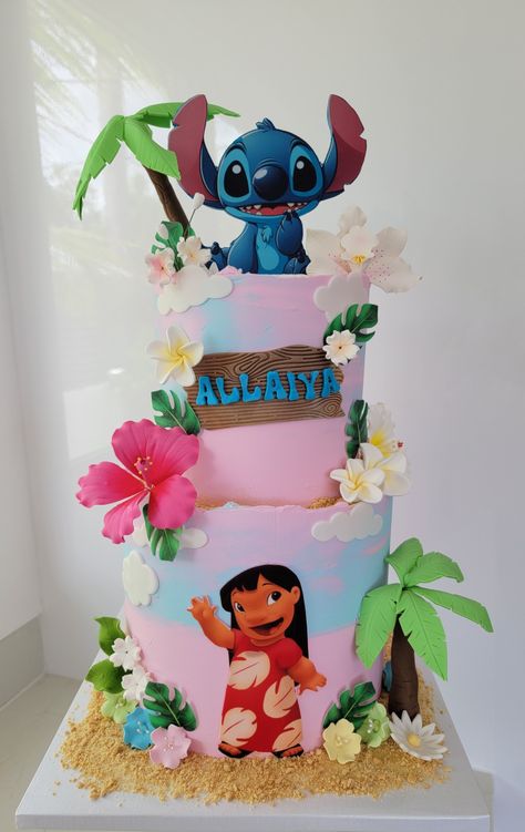 Lilo And Stitch 2 Tier Cake, Lilo And Stitch Cake Design, Ohana Cake, Lilo And Stitch Birthday Party Cake, Lilo Cake, Cake Painting Tutorial, Stitch Birthday Cake, Sophia Cake, Lilo And Stitch Cake