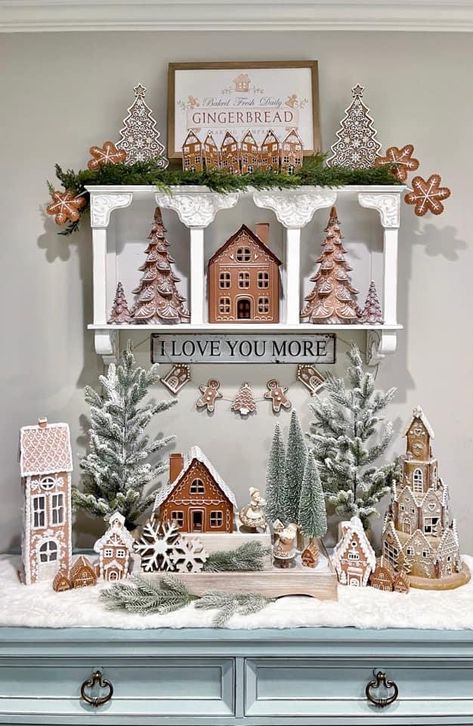 Gingerbread Christmas Themes Ideas, Classy Gingerbread Decorations, Decorating With Gingerbread Houses, Kitchen Gingerbread Decor, Gingerbread Display Ideas, Decorating With Gingerbread Theme, Gingerbread Themed Kitchen, Christmas Decor Gingerbread Theme, Gingerbread Tree Ideas