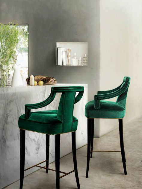 BRABBU | Bar chairs in green velvet by Brabbu. This brand has one of the preetiest collections of upholstery | www.bocadolobo.com | #dluxuryfurniture #modern #furniture Emerald Green Furniture, Green Chairs, Colored Dining Chairs, Pantone Colors, Green Furniture, Luxury Chairs, Furniture Luxury, Interior Furniture, Luxury Interior