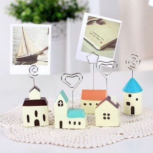 Korea Stationery Cartoon Small House Message Folders Polaroid Photo Clip Bakufu Clearshot Photo Paper Clip Present Table, Polaroid Diy, Cute Picture Frames, Plastic Picture Frames, Memo Holder, Note Memo, Birthday Party Activities, Clay Crafts Air Dry, Desk Decoration