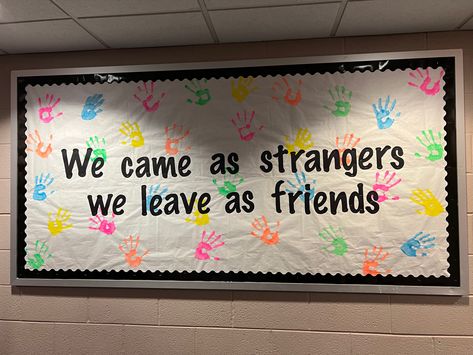 Quote Farewell Work Friends, Friends Classroom Door Ideas, Classroom Community Bulletin Boards, Senior Classroom Decor Ideas, Classroom Notice Board Ideas, College Boards Bulletin Ideas, Bulletin Board Ideas For Teachers High School, Senior Class Decoration Ideas, Senior Class Board Ideas