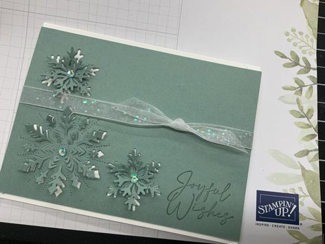 Frosted Flurry Dies, Stampin Up Joyful Flurry, Xmas Snowflakes, Xmas Cards Handmade, Xmas Projects, Stampin Up 2022, Christmas Bazaar, Snowflake Cards, Stampin Up Christmas Cards