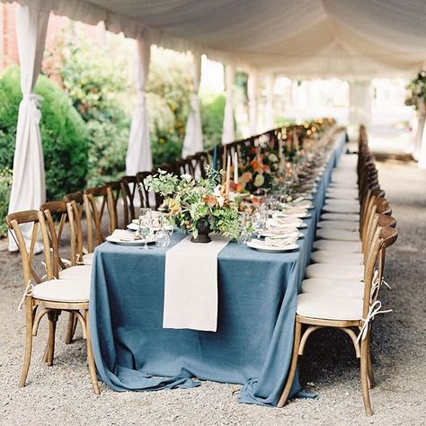 a gorgeous blue and tented long dinner table at corson building Draped Tent, Wife Outfits, Wedding Tents, Outdoor Lunch, Long Lunch, Classic Elegant Wedding, Lunch Table, Blue Tablecloth, Farm Tables