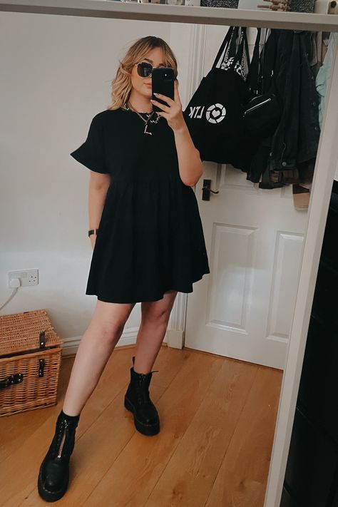 Llymlrs Outfit, Lily Melrose Outfits, Simple Black Outfits Casual, Midsize Black Outfit, Edgy Midsize Outfits, Skater Dress Outfit Casual, Curvy Night Out Outfit, Outfit Curvy Elegante, Fashion Aesthetics Types