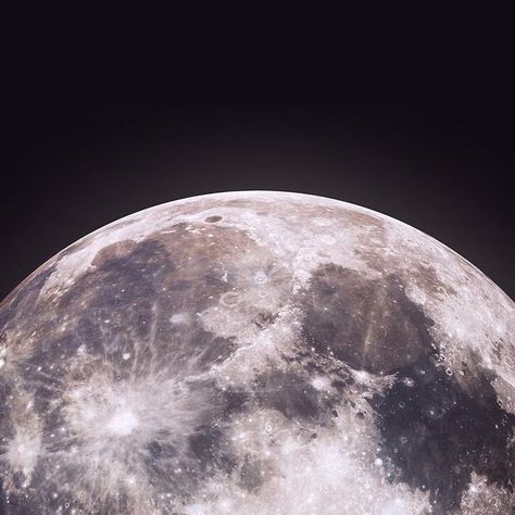 PxBR on Instagram: "Captivating Moon in Super High-Resolution! Explore the Moon like never before with our stunning collection of digitally created, super high-resolution images. From breathtaking close-up shots to mesmerizing details, each image is digitally crafted using computer graphics to bring you an immersive lunar experience like no other. Immerse yourself in the beauty of Earth's celestial companion with these incredible Moon images. The intricate craters, rugged landscapes, and subtl Moon Close Up, Moon Craters, Lunar Surface, Moon Images, Moon Photos, Moon Pictures, Computer Graphics, High Resolution Images, Subtle Textures