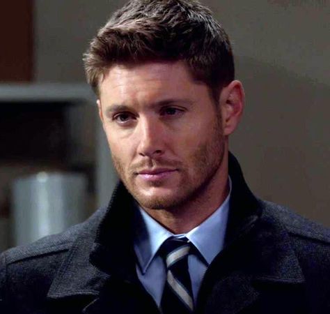 Dean <3 - 9x14 Captives Dean Winchester Hot, Supernatural Season 9, Jesen Ackles, Jensen Ackles Supernatural, Jensen And Misha, Jared And Jensen, Supernatural Dean, Man Crush Everyday, Supernatural Seasons