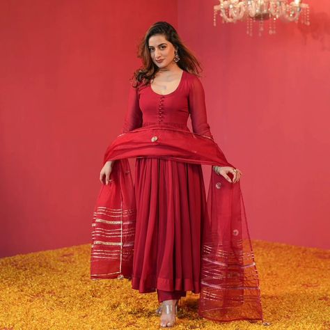 ✨️Mujhe Keval Ek Suit Chaahie... ✨️ Introducing the Sharanya Maroon Georgette Anarkali Suit Set. This stunning ensemble exudes timeless elegance and charm. Shop now at www.trinaari.in and enjoy 5% off with code FIRST05. Hurry, offer ends soon! Product Name: Sharanya Maroon Georgette Anarkali Suit Set To shop now visit our website www.trinaari.in #SundarNaariWithTrinaari #reelsinstagram #reels #instagram #anarkali #anarkalisuits #wedding #weddingdress #indian #indianwear #indianwear #viral... Anarkali Dress Party Wear, Plain Anarkali, Red Anarkali Suits, Red Anarkali, Georgette Anarkali Suits, Indian Anarkali, Georgette Anarkali, Anarkali Kurta, Kurtis With Pants