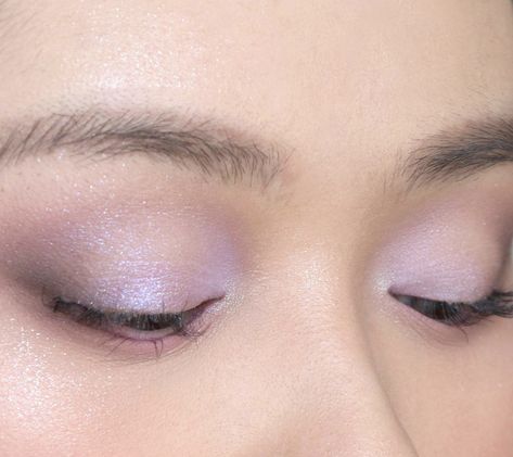 Lilac Makeup Look, Lilac Makeup, Lilac Eyeshadow, Hyper Feminine, Inspo Makeup, Face Model, Reference Board, Purple Eyeshadow, Cute Makeup Looks