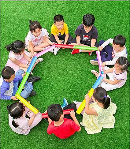 Outdoor Team Building Games, Outdoor Team Games, Kids Garden Play, Teamwork Activities, Building Games For Kids, Kids Obstacle Course, Game For Adults, Fun Outdoor Games, Team Building Games