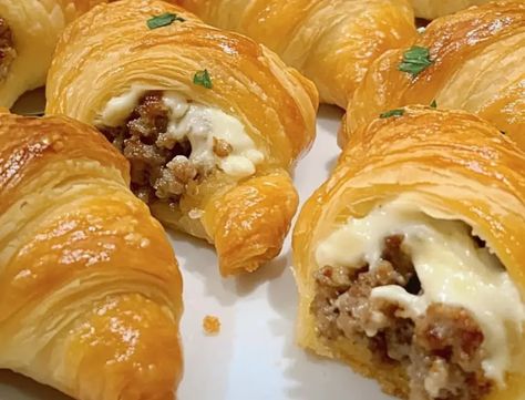 Sausage Cream Cheese Crescents Total Sausage And Cream Cheese Crescents, Hotel Sausage And Cream Cheese Crescents, Sausage Cream Cheese Crescents, Sausage And Cream Cheese, Sausage Cream Cheese, Crescent Bake, Cream Cheese Crescent Rolls, Crescent Recipes, Easy To Make Appetizers