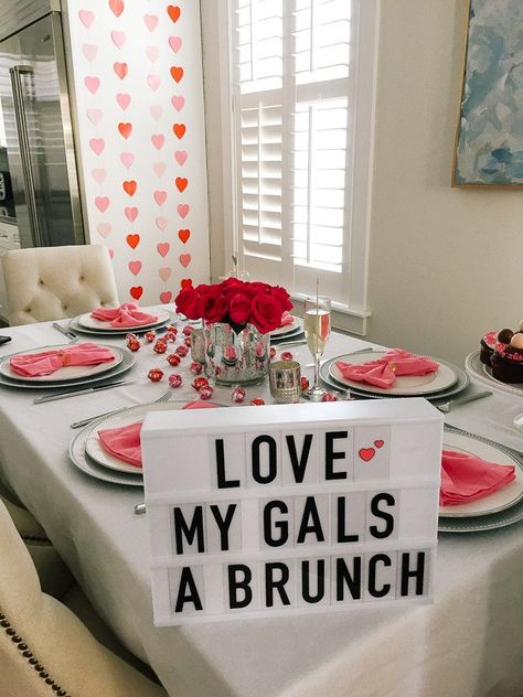 How to Throw an Epic Galentine's Day Party For Your Girlfriends - Brunch on Sunday Girlfriends Brunch, Girls Brunch Party, Valentine's Home Decoration, Galentines Day Ideas, Valentines Brunch, Liquid Light, Friends Valentines Day, Girls Brunch, Galentines Party