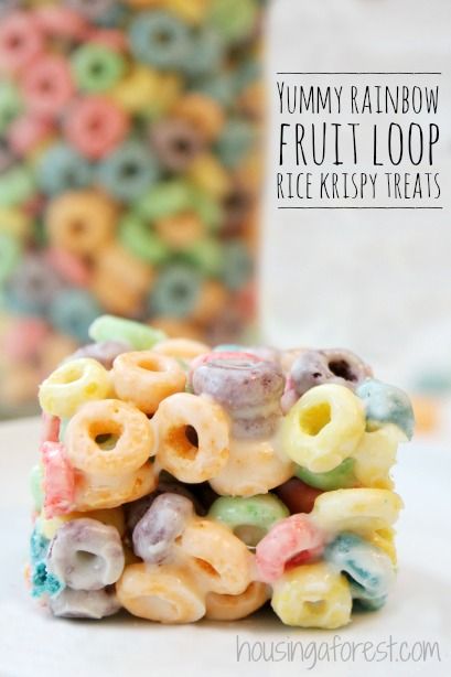 Fruit Loop Marshmallow Treats, Fruit Loop Bars, Froot Loop Rice Krispie Treats, Cheerio Treats, Froot Loop, Yummy Rice, Rainbow Squares, Rainbow Rice, Krispie Treats Recipe