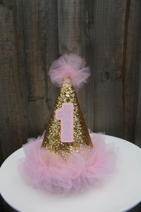 Birthday Girl Hat, Pink And Gold 1st Birthday, Pink And Gold First Birthday, Pink And Gold Birthday, Gold First Birthday, First Birthday Cake, Foto Baby