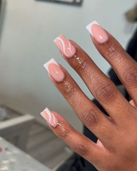 Basic Nail Acrylic Ideas, French Tip With One Nail Different, Pink French Tip Nails Square With Design, French Nails Acrylic Designs, French Tip Short Nails With Design, Short French Tip Acrylic Nails With Design, Cute French Tip Nails Designs, French Tip Acrylic Nails With Design, French Tip Designs Acrylic