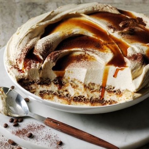 Choose the best quality mascarpone for this luscious recipe for an espresso martini tiramisu. Espresso Martini Trifle, Espresso Martini Tiramisu, Espresso Martini Pie, Espresso Tiramisu, Tiramisu Recipes, Best Tiramisu Recipe, Best Tiramisu, Expresso Martini, Italian Tiramisu