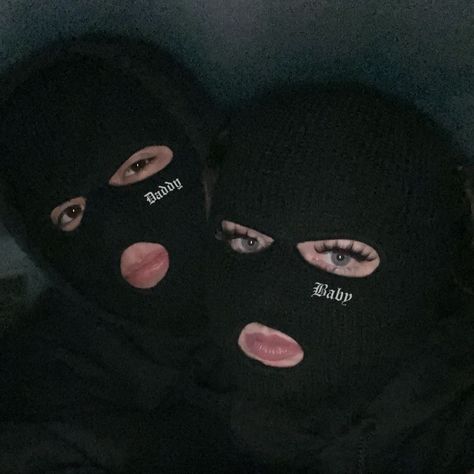 Ski Mask Couple, Ski Mask Costume Ideas, Mask Couple, Thug Girl, Mask Aesthetic, Mask Pictures, Girl Gang Aesthetic, Gangster Girl, Gangsta Style