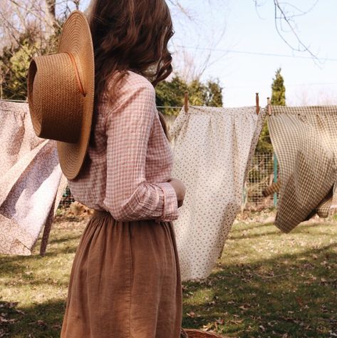 Kaetlyn Anne, Calico And Twine, Prairie Aesthetic, Farm Girl Style, Farmer Outfit, Spring Gingham, Farm Women, Farm Fashion, Farmer Girl